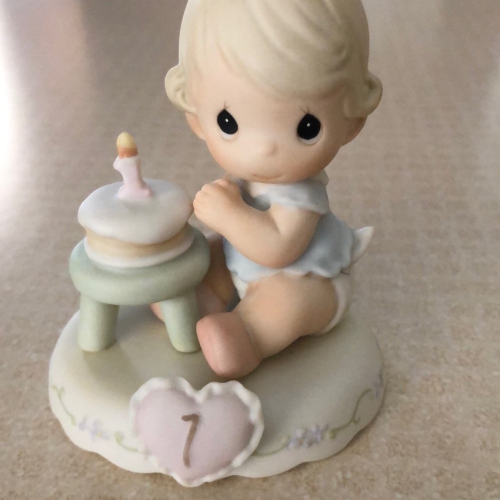 Precious moments 1st. birthday growing in grace